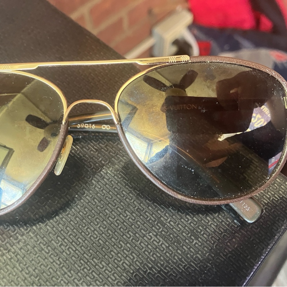 louis vuitton sun glasses